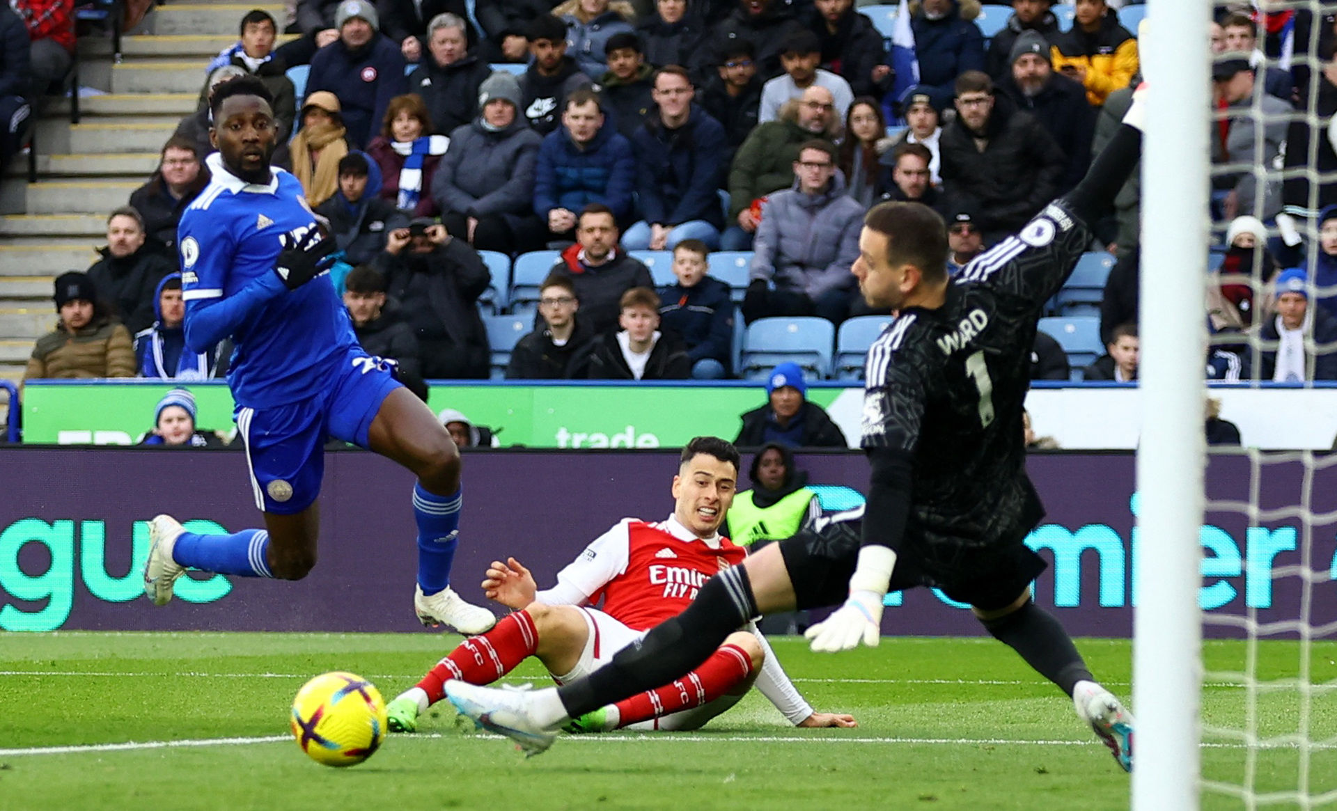 决赛次回合 决赛次回合